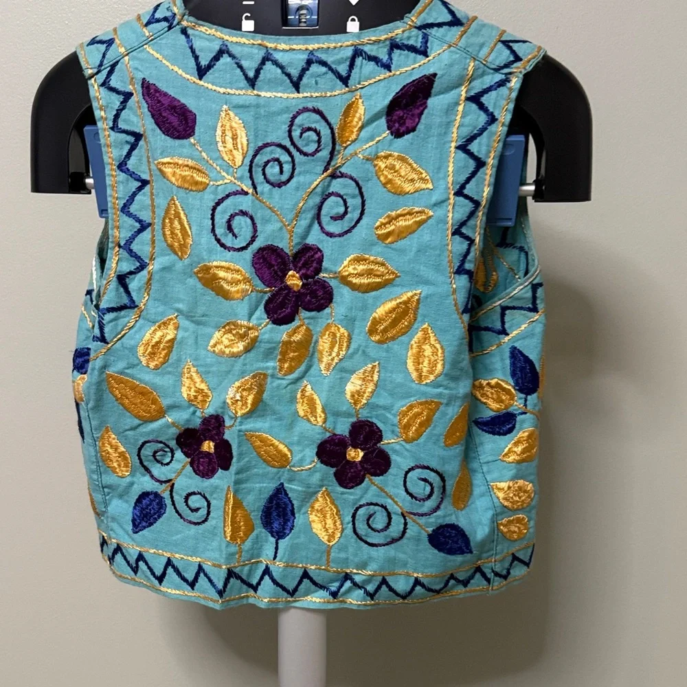 Vintage Hand Embroidered Afghanistan Floral Vest - Picture 2 of 7